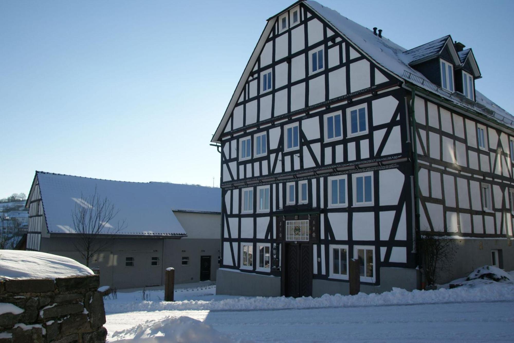 Hof Hallenberg Luaran gambar