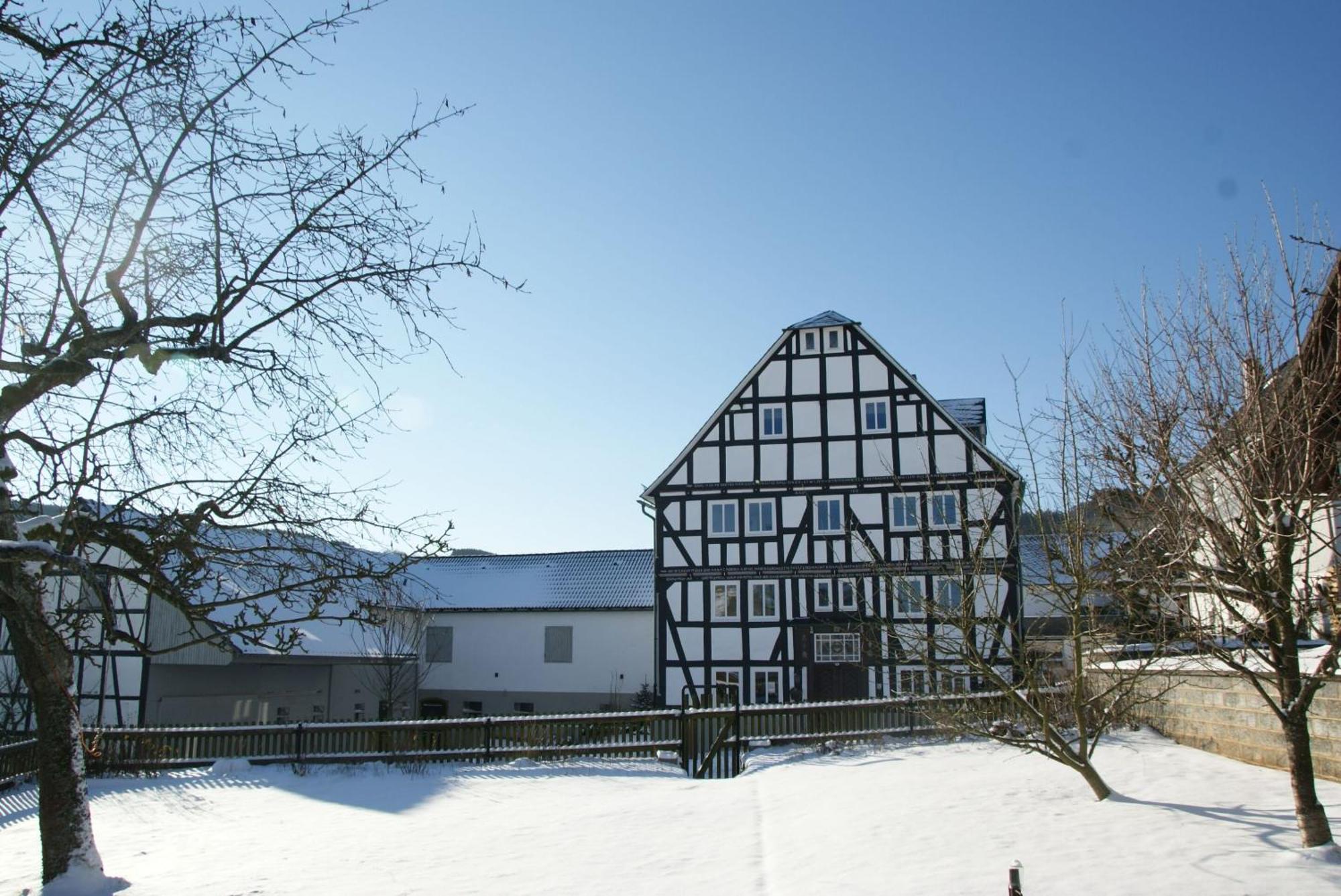 Hof Hallenberg Luaran gambar